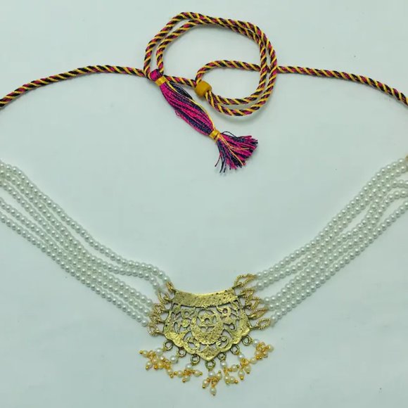 Pearls Beaded Chain Necklace With Big Golden Metal Motif, Handmade Beaded - Picture 9 of 12